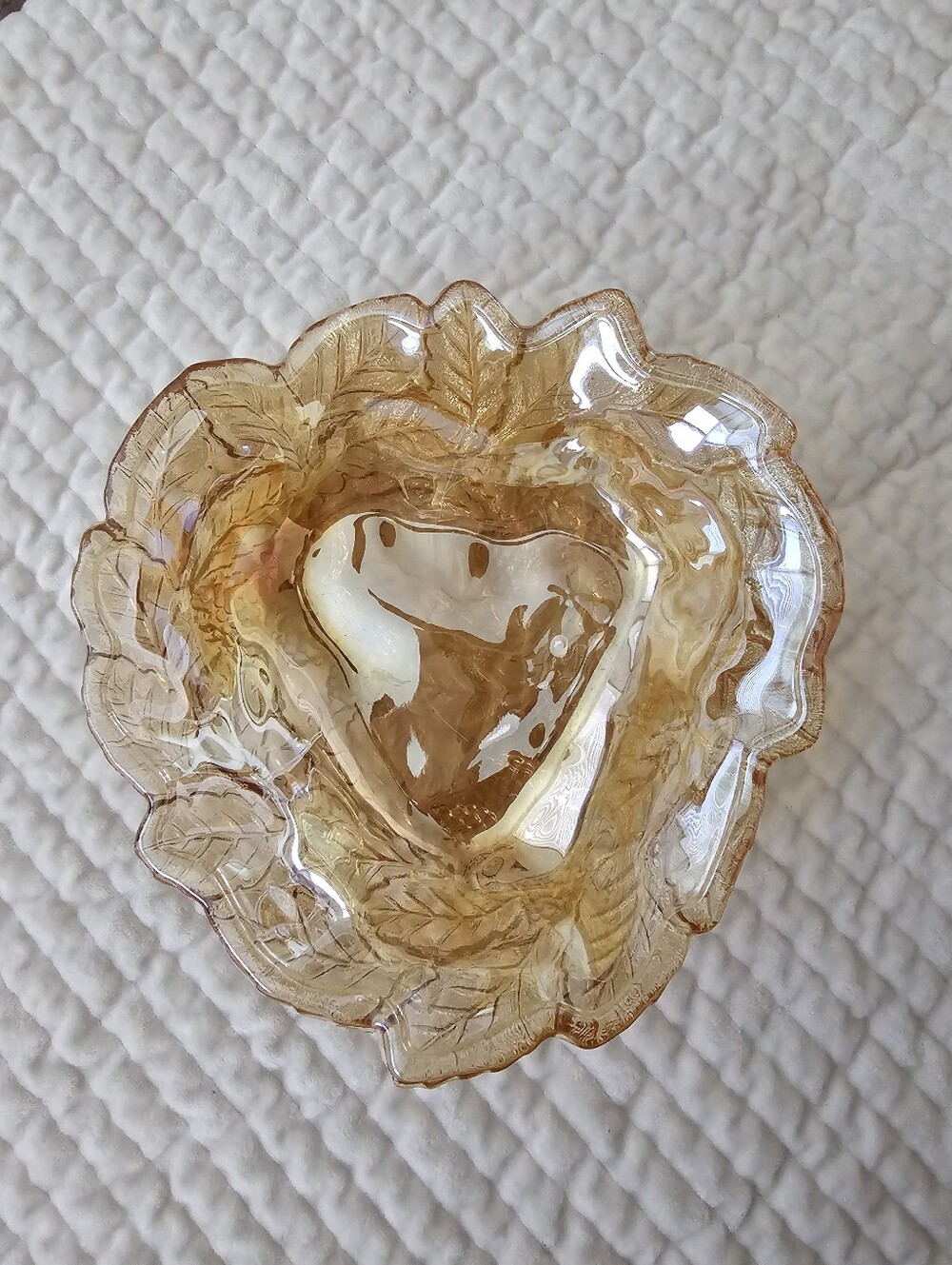 Carnival Amber Glass Heart Decorative Bowl - Elegant Home Art Accent